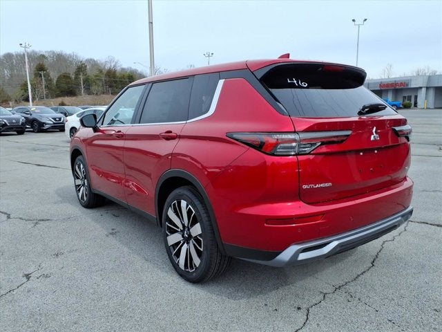 2026 Mitsubishi Outlander — rear three-quarter view
