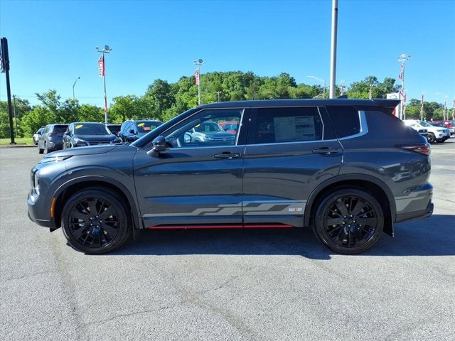 2026 Mitsubishi Outlander — side profile view
