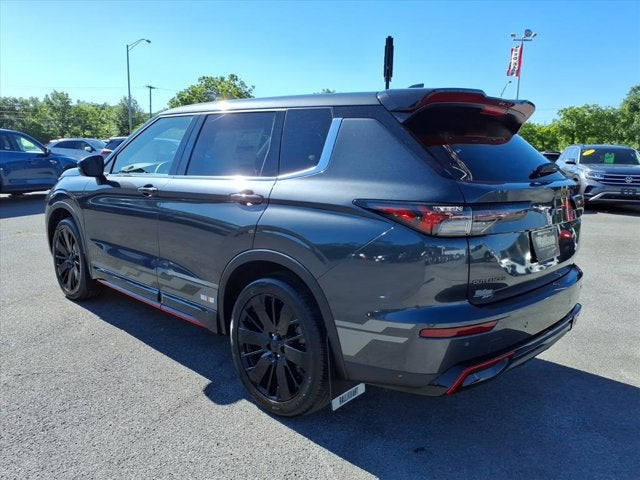 2026 Mitsubishi Outlander — rear three-quarter view